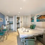 Апартаменти Studio, Seaview Terrace - Happy Мантон