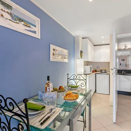 Daire Studio, Seaview Terrace - Happy