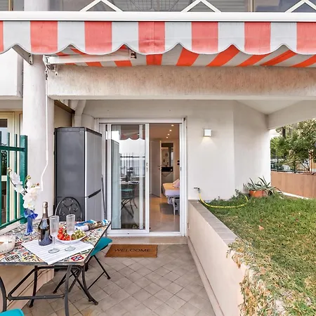 Apartment Soleil, Seaview Terrace - Happy